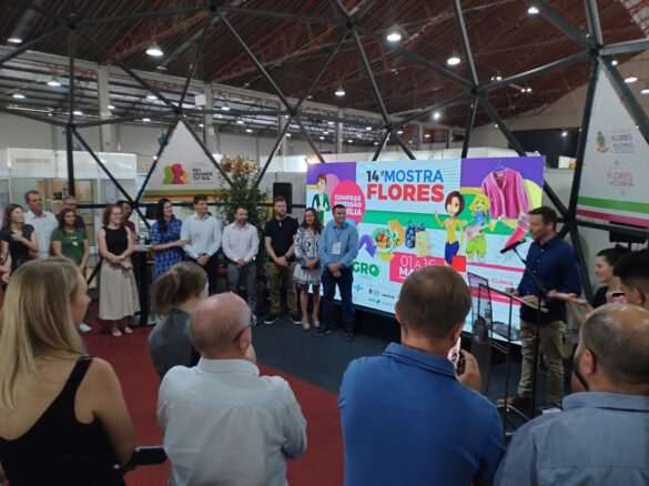 Abertura Mostra Flores